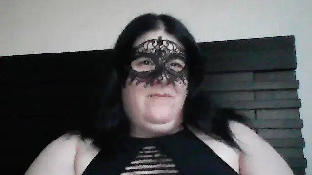 Snapshot of RavenRunee chatting on 07-03-26, 02:40 RavenRunee online show from 07-03-26, 02:40