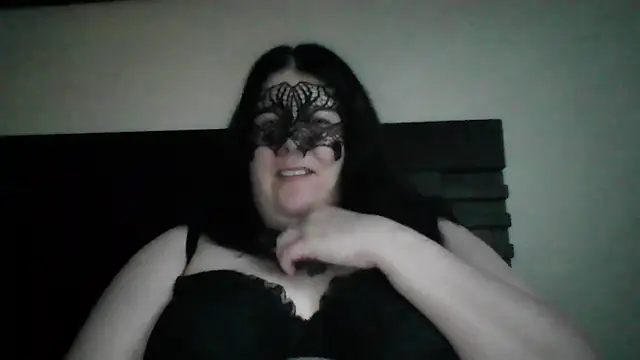 Snapshot of RavenRunee chatting on 07-04-26, 03:35 RavenRunee online show from 07-04-26, 03:35