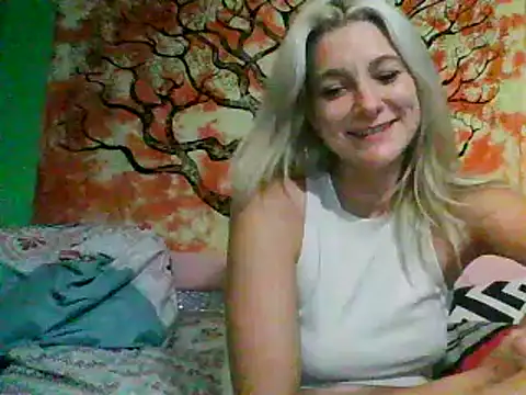 parislayd online show from 06-30-26, 06:58