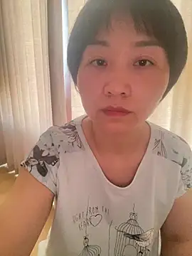 Snapshot of yin25678 chatting on 07-12-26, 01:18 yin25678 online show from 07-12-26, 01:18