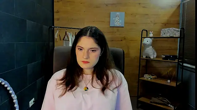 ReneeeKing online show from 07-14-26, 10:21