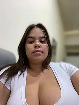 AliceStarshine online show from 03-06-25, 04:08