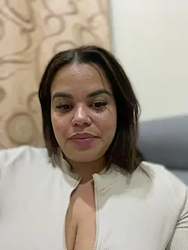 AliceStarshine online show from 03-21-25, 02:50