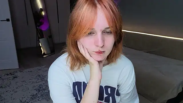 Snapshot of Selene_Graves chatting on 07-15-26, 06:18 Selene Graves online show from 07-15-26, 06:18