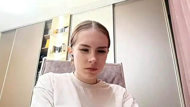 Snapshot of BrawAlly chatting on 07-05-26, 12:45 BrawAlly online show from 07-05-26, 12:45