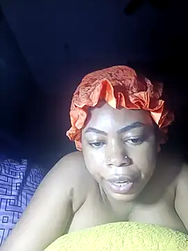 Snapshot of GoddessCocoDesire chatting on 07-10-26, 11:29 GoddessCocoDesire online show from 07-10-26, 11:29