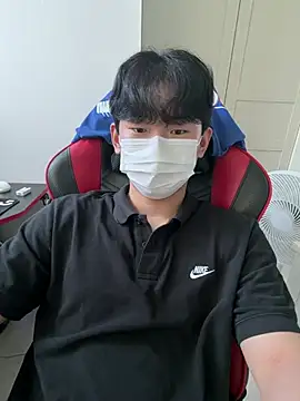 kr hotguy1 online show from 07-09-26, 12:26