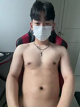 kr hotguy1 online show from 07-14-26, 01:41