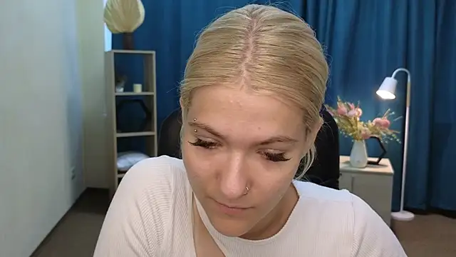 CammyYoula online show from 07-10-26, 04:06