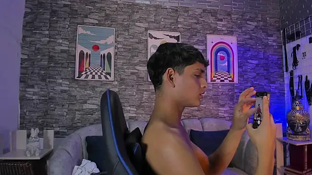 stevensantana1 online show from 07-10-26, 02:27