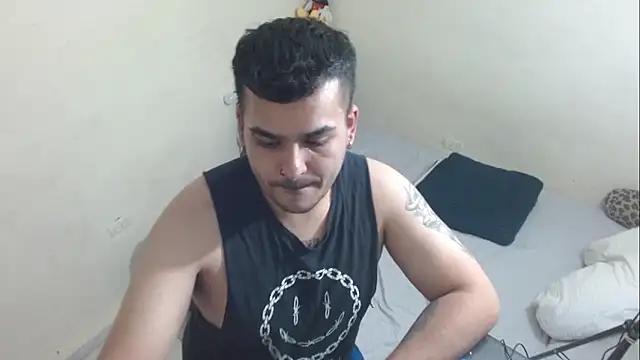 LatinBearX online show from 07-08-26, 11:31