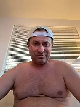 Snapshot of Dalydude chatting on 07-16-26, 12:44 Dalydude online show from 07-16-26, 12:44