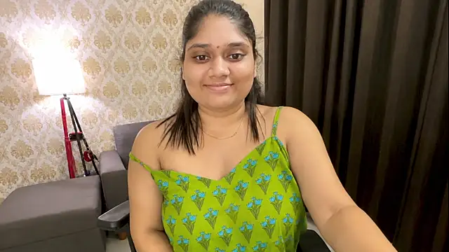 Snapshot of bhavya_543 chatting on 07-09-26, 10:03 bhavya 543 online show from 07-09-26, 10:03