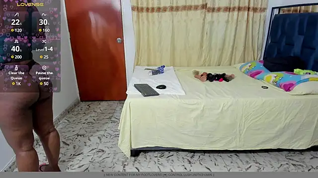 Snapshot of LupeAdams chatting on 12-07-24, 04:42 LupeAdams online show from 12-07-24, 04:42