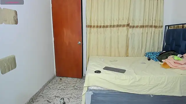 Snapshot of LupeAdams chatting on 12-26-24, 07:03 LupeAdams online show from 12-26-24, 07:03