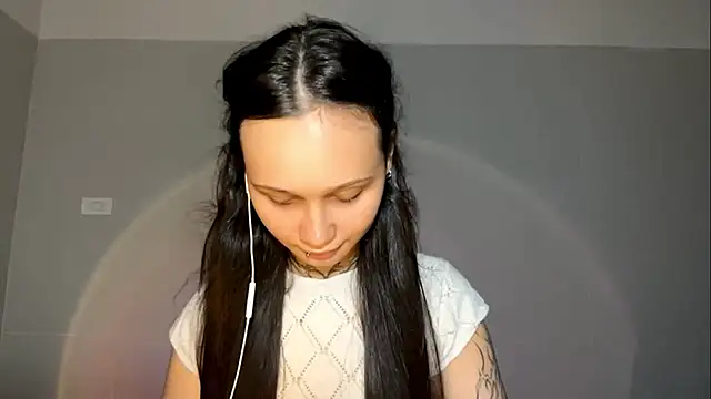Snapshot of MayraLucarelli chatting on 07-11-26, 10:18 MayraLucarelli online show from 07-11-26, 10:18