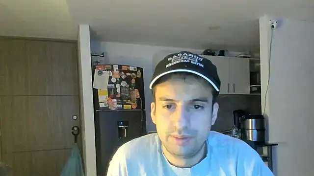 Snapshot of iammateo99 chatting on 07-16-26, 09:04 iammateo99 online show from 07-16-26, 09:04