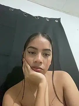 Snapshot of Lara_Jhons_ chatting on 07-12-26, 02:24 Lara Jhons online show from 07-12-26, 02:24