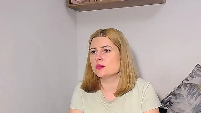 alisenties online show from 01-07-26, 03:36