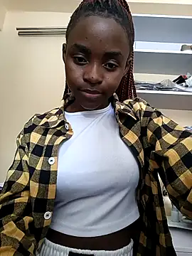 Snapshot of kemmy_sweet chatting on 07-13-26, 01:14 kemmy sweet online show from 07-13-26, 01:14