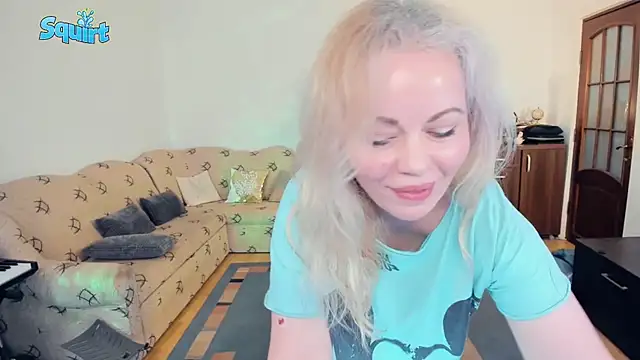 WhitneyLynn online show from 03-15-25, 06:36