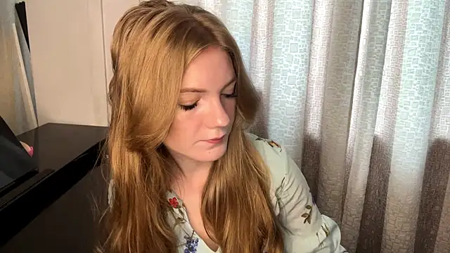 Snapshot of MargariteGibes chatting on 07-20-26, 12:47 MargariteGibes online show from 07-20-26, 12:47