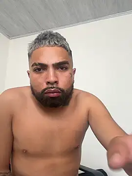 Snapshot of quesito27 chatting on 07-17-26, 02:45 quesito27 online show from 07-17-26, 02:45