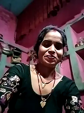 Simran Love143 online show from 07-17-26, 04:01
