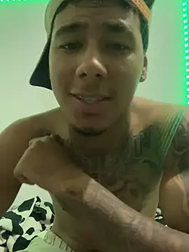 Snapshot of zack_boy1 chatting on 07-22-26, 01:41 zack boy1 online show from 07-22-26, 01:41