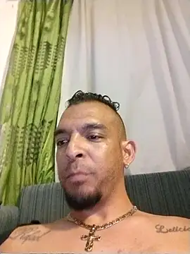 Snapshot of CarlitoCubano chatting on 07-17-26, 01:34 CarlitoCubano online show from 07-17-26, 01:34