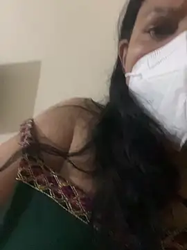 Snapshot of busty_lady_preeti chatting on 07-19-26, 05:27 busty lady preeti online show from 07-19-26, 05:27