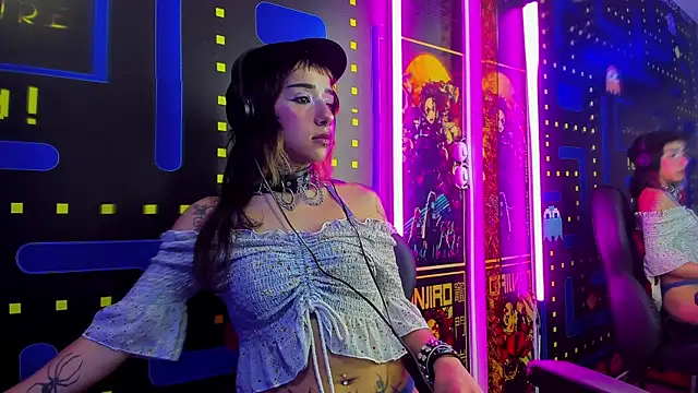 NixzDolls online show from 07-18-26, 12:26
