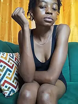 Snapshot of vio225 chatting on 07-19-26, 07:28 vio225 online show from 07-19-26, 07:28
