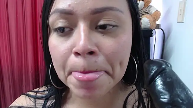 Snapshot of gabriela_grace chatting on 02-03-25, 06:39 gabriela grace online show from 02-03-25, 06:39