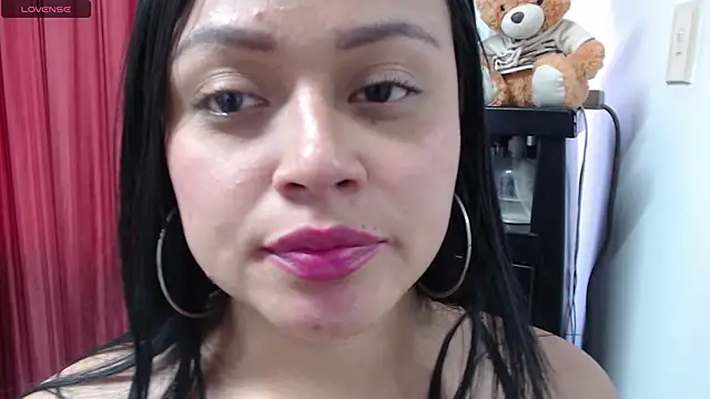 Snapshot of gabriela_grace chatting on 03-22-25, 06:36 gabriela grace online show from 03-22-25, 06:36