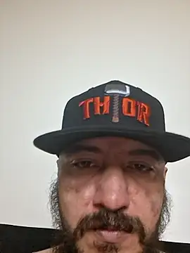 Snapshot of Alpha_wolf35 chatting on 07-21-26, 04:59 Alpha wolf35 online show from 07-21-26, 04:59