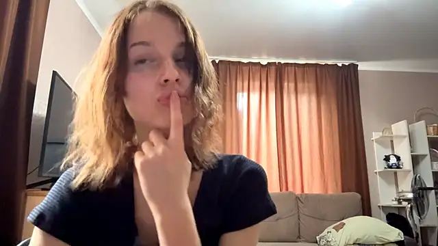 Snapshot of rynique chatting on 07-26-26, 10:00 rynique online show from 07-26-26, 10:00