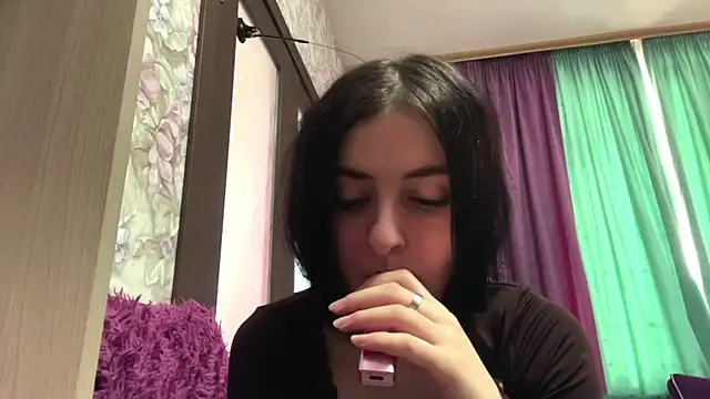 RochelleTrossbach online show from 07-22-26, 02:53
