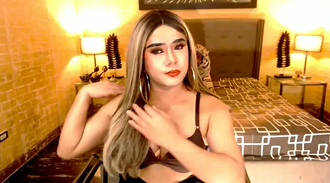 Snapshot of BigCumHuntersxx chatting on 01-15-25, 10:35 BigCumHuntersxx online show from 01-15-25, 10:35