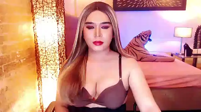 Snapshot of BigCumHuntersxx chatting on 03-17-25, 05:49 BigCumHuntersxx online show from 03-17-25, 05:49