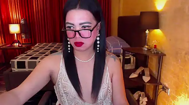 Snapshot of BigCockJewel chatting on 01-23-25, 03:22 BigCockJewel online show from 01-23-25, 03:22