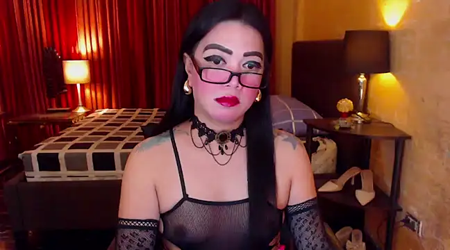 Snapshot of BigCockJewel chatting on 02-13-25, 01:15 BigCockJewel online show from 02-13-25, 01:15