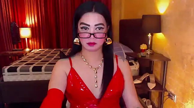 Snapshot of BigCockJewel chatting on 02-15-25, 11:39 BigCockJewel online show from 02-15-25, 11:39