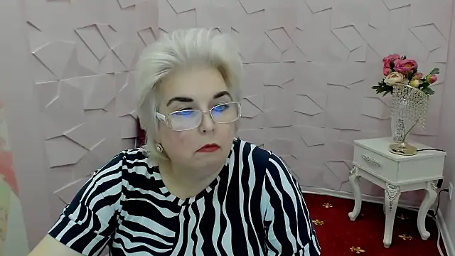 Snapshot of Monica_sly chatting on 07-27-26, 08:21 Monica sly online show from 07-27-26, 08:21