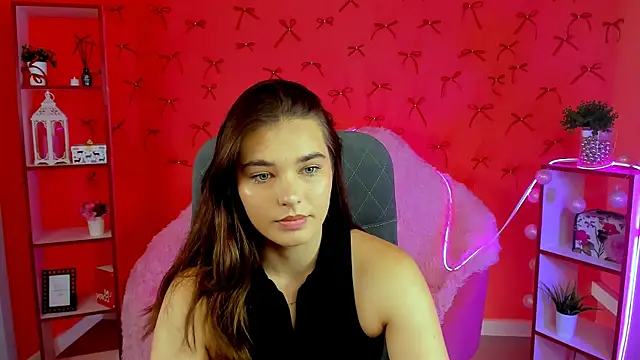 KristinaFairfax online show from 07-24-26, 10:24