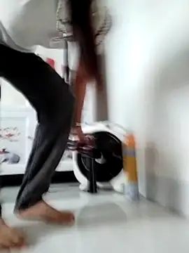 Snapshot of Jade_hi chatting on 07-24-26, 01:36 Jade hi online show from 07-24-26, 01:36