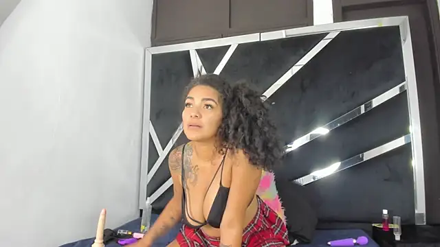 Chloe xht online show from 07-28-26, 07:39