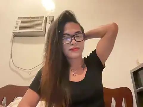 Snapshot of _yoursweetjasmine_ chatting on 07-25-26, 03:26 yoursweetjasmine online show from 07-25-26, 03:26