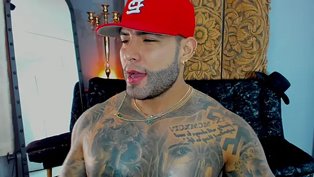 Aaron Vega online show from 08-04-26, 02:04