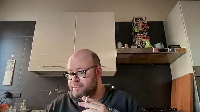 theitalianbear online show from 12-16-24, 01:54